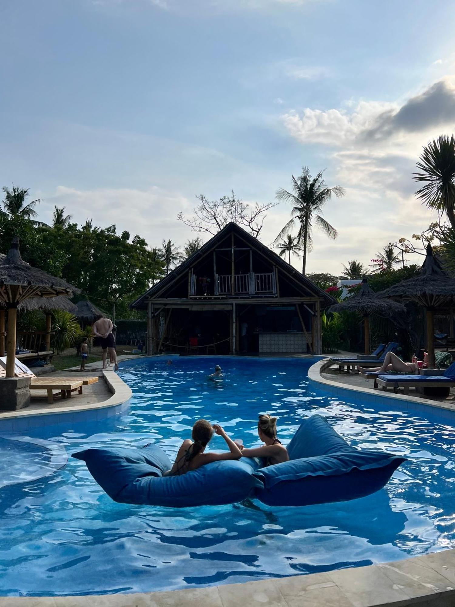 Captain Goodtimes Gili Air Exteriör bild